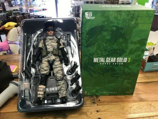 Hot Toys 1:6 Scale Metal Gear Solid 3 Snake Eater Figure W/ Custom Outfit