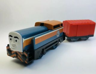 Den & Red Boxcar & 2010 Thomas &friends Trackmaster Motorized Train