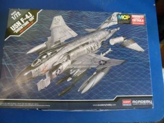 1/72 Usn F - 4j " Showtime 100 " By Academy