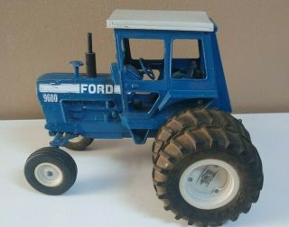 Vintage Ertl 1/12 Scale Die Cast Ford 9600 Toy Farm Tractor Dual Wheels