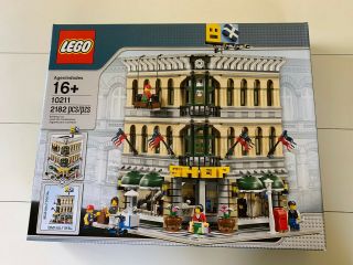 Lego Creator Grand Emporium (10211),  Box.  Retired Set.