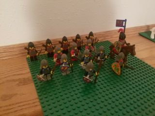Vintage Lego Castle Black Knights Castle Mini - Figures