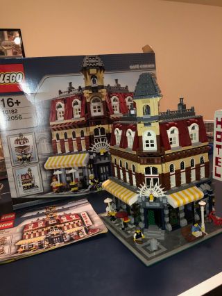Lego Café Corner - 10182 98 Complete,  Slightly Box