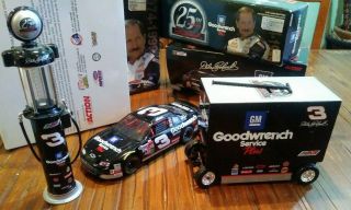 Dale Earnhardt Sr 3 Goodwrench Service Plus 1999 Pit Wagon,  Car And Gas Pump