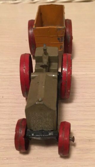 Tootsietoy HUBER STAR FARM TRACTOR With Rear Hook and Driver Pulling Orange Cart 3