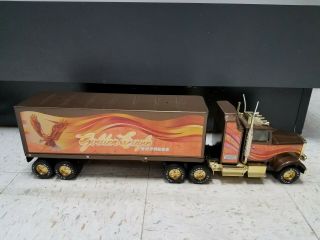 Nylint Golden Eagle Express 18 Wheeler Semi Truck Pressed Steel Vintage Toy