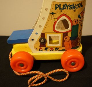 Vintage Playskool Wooden Pull Toy Old Woman Who Lived In A Shoe 5 People Shapes