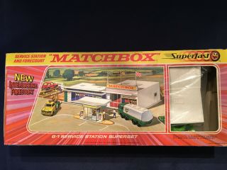 Matchbox - G - 1 Service Station Playset