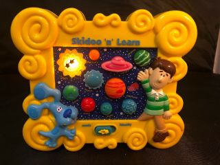 2000 Mattel Blues Clues Skidoo N Learn Solar System Learning Toy