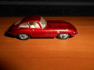 Vintage Matchbox Lesney E Type Jaguar No.  32 Toy Car