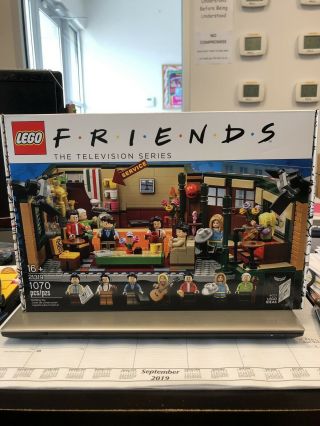 Lego Friends Tv Series Central Perk Set Misb 21319 Ideas 027