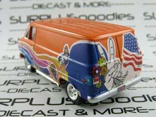 Johnny Lightning 1:64 Scale LOOSE Collectible 1976 CHEVROLET G20 Boogie Van 2