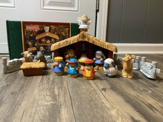 Fisher - Price Little People Deluxe Christmas Story Nativity Manger Lights Sound