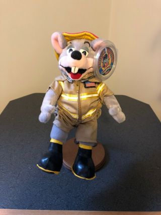 2002 Rescue Chuck E Cheese Plush Nwt With Tag Limited Edition Fire Fighter Emt