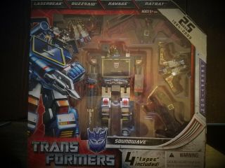 Transformers Universe Soundwave W/tapes 2009 Sdcc Exclusive 25th Anniversary