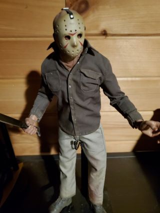 Sideshow Collectibles 1/6 Scale Jason Voorhees Friday The 13th