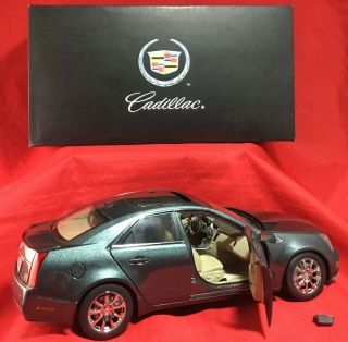 Cadillac Cts Diecast Model Car 1/18 Scale 1:18 Dealer Metallic Grey Gm