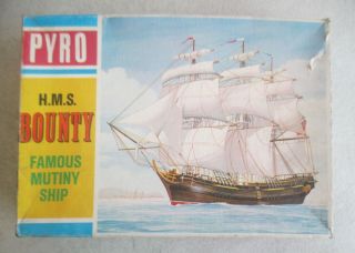 Mib Vintage 1965 Pyro H.  M.  S Bounty Famous Mutiny Ship Model