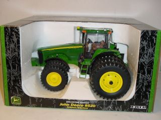 1/16 John Deere 8520 Collector Edition Tractor W/triples W/box