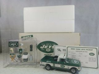 The Danbury York Jets 1972 Chevrolet Cheyenne Tailgate Truck W/extras