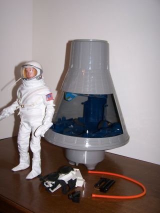 Gi Joe Tc Space Capsule & Astronaut Action Figure (2002) 1:6 Scale