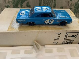 Richard Petty 1:24 Scale 1970 Plymoth The Franklin Die Cast