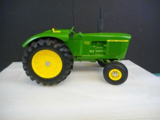 Ertl 1/16 John Deere 5020 Tractor