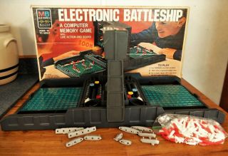 Vintage Electronic Battleship Game Complete & Milton Bradley 1977