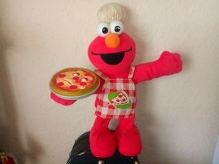 Fisher - Price Sesame Street Singing & Dancing " Pizza Pie Elmo " 13 " Cute &