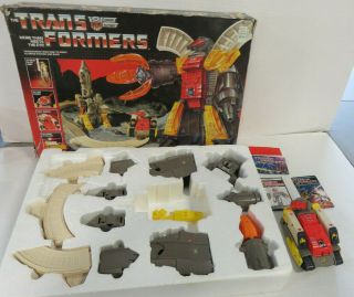 Vintage 1985 G1 Transformers Omega Supreme Autobot Base W/ Box