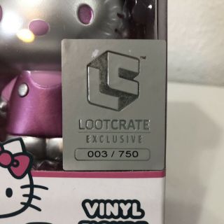 2019 SDCC Exclusive Loot Crate 45 Yr.  Hello Kitty Special Edition Figure 3 / 750 3