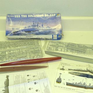 Trumpeter Uss The Sullivans Dd - 537 Model Kit No.  05304,  1:350 Scale,  Complete