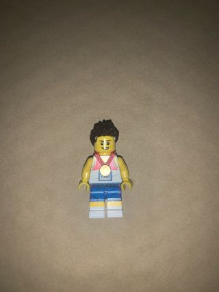 Lego Team Gb 2012 London Olympics Relay Runner With Medal Minifigure 8909