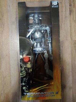 Neca 18 Inch Terminator 2 Endoskeleton Figure
