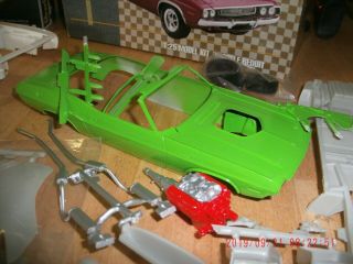 Mopar Model Cars 1/24 Scale 70 Challenger Painted & 71 Plymouth Conv Parts Kit