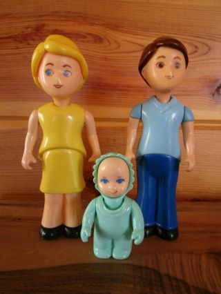 Little Tikes Vintage Doll House Family 1990 