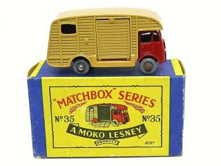 Matchbox Lesney No.  35a Erf Marshall Horsebox In Type 