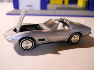Johnny Lightning - 1/64 - 1968 Chevy Corvette - Silver - 2002 - Metal Base
