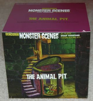 Dencomm Ex Aurora The Animal Pit From Monster Scenes 1/13 Scale Priced To Sell