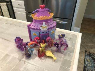 Mattel - My Little Pony - Castle Playset & 8 Small Ponies