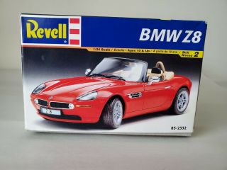BMW Z8 Revell 1:24 Scale Model Kit 2