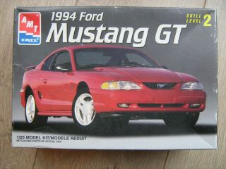 " Collectable " - Amt/ertl - 1:25 1994 Ford Mustang Gt Model Kit - Boxed - 1994