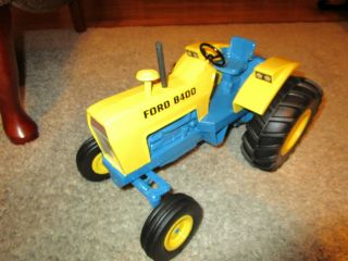 Ford Holland Farm Toy Vehicle Tractor 8400 Custom Made Sharp