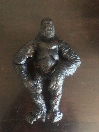 2005 Playmates King Kong 8th Wonder Of The World Action Figure Gripping Kong