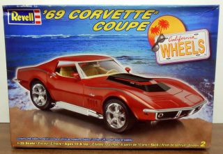 Revell 1969 Chevy Corvette Coupe Kit