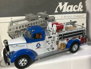 1st Gear Mack L Model Pumper Civil Defense Fire Services 1:34 Die Cast