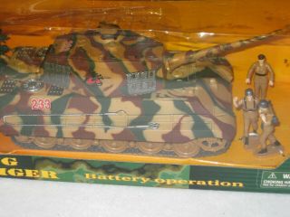 King Tiger Tank 1/32 Diecast With Plastic Model Newray Toys 1999