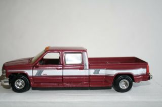 Chevy Crew Cab Dualley Diecast Pickup Truck - 1/43 - Good - Red - Loose - Road Champs