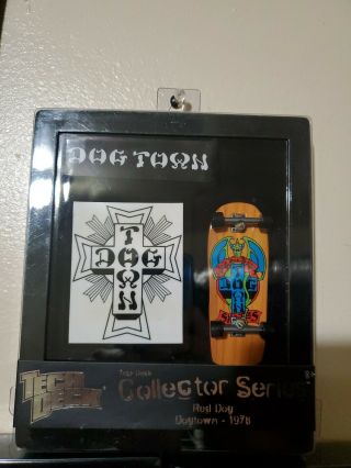 Lord Of Dogtown Colloector Series Tech Deck Wal Art Set Of 2