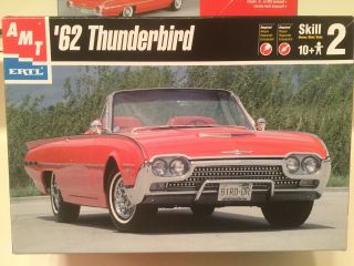 Amt/ertl 1962 Ford Thunderbird 1/25 Scale Model Kit 30081,